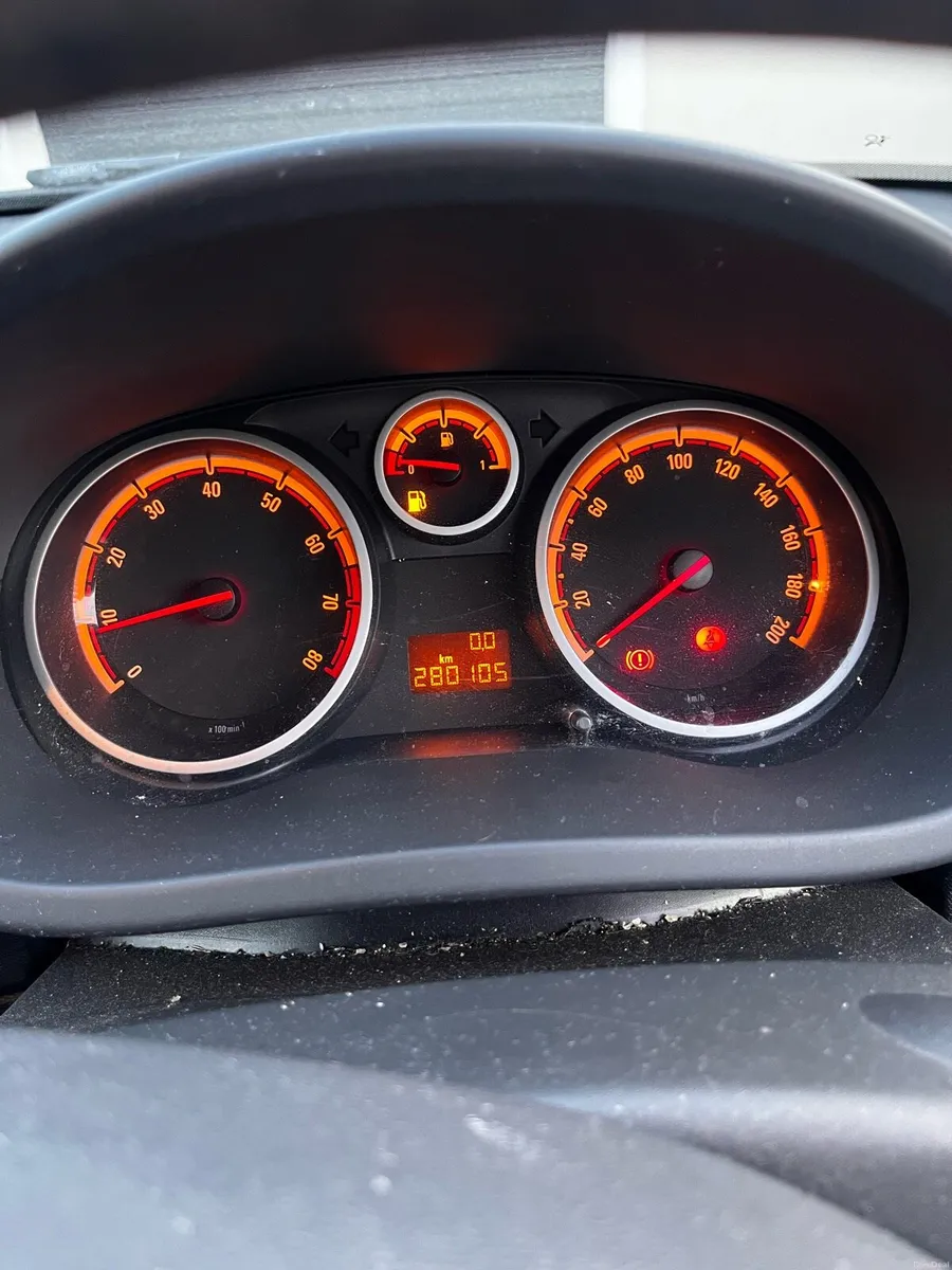 Opel Corsa 2008. NCT April 2027 - Image 2