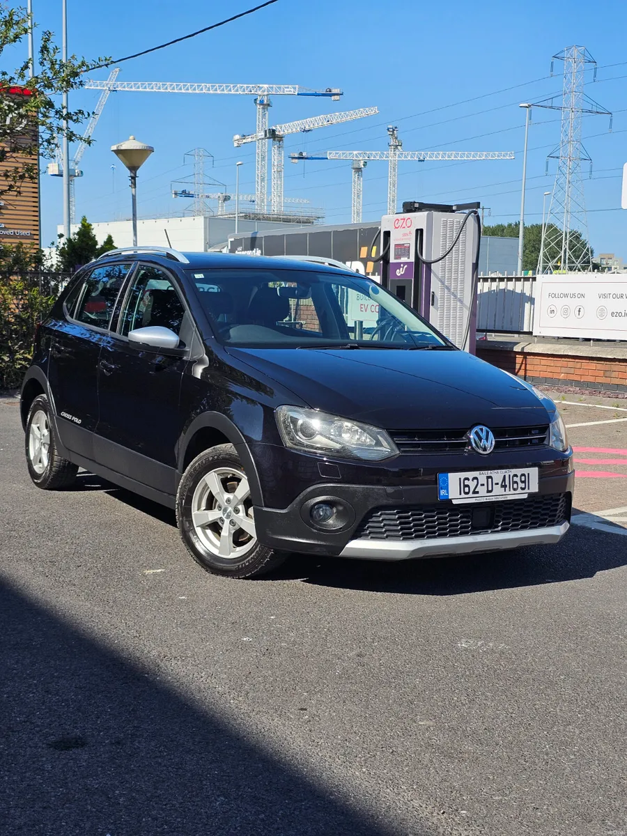 Volkswagen Polo  Cross 2016 Automatic - Image 4