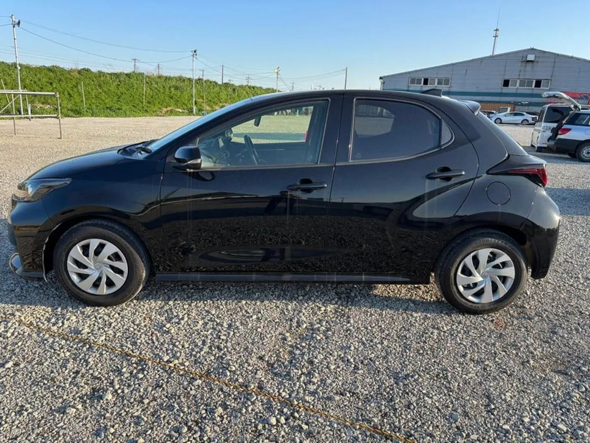 Toyota Yaris x 1.0 Petrol - Image 3