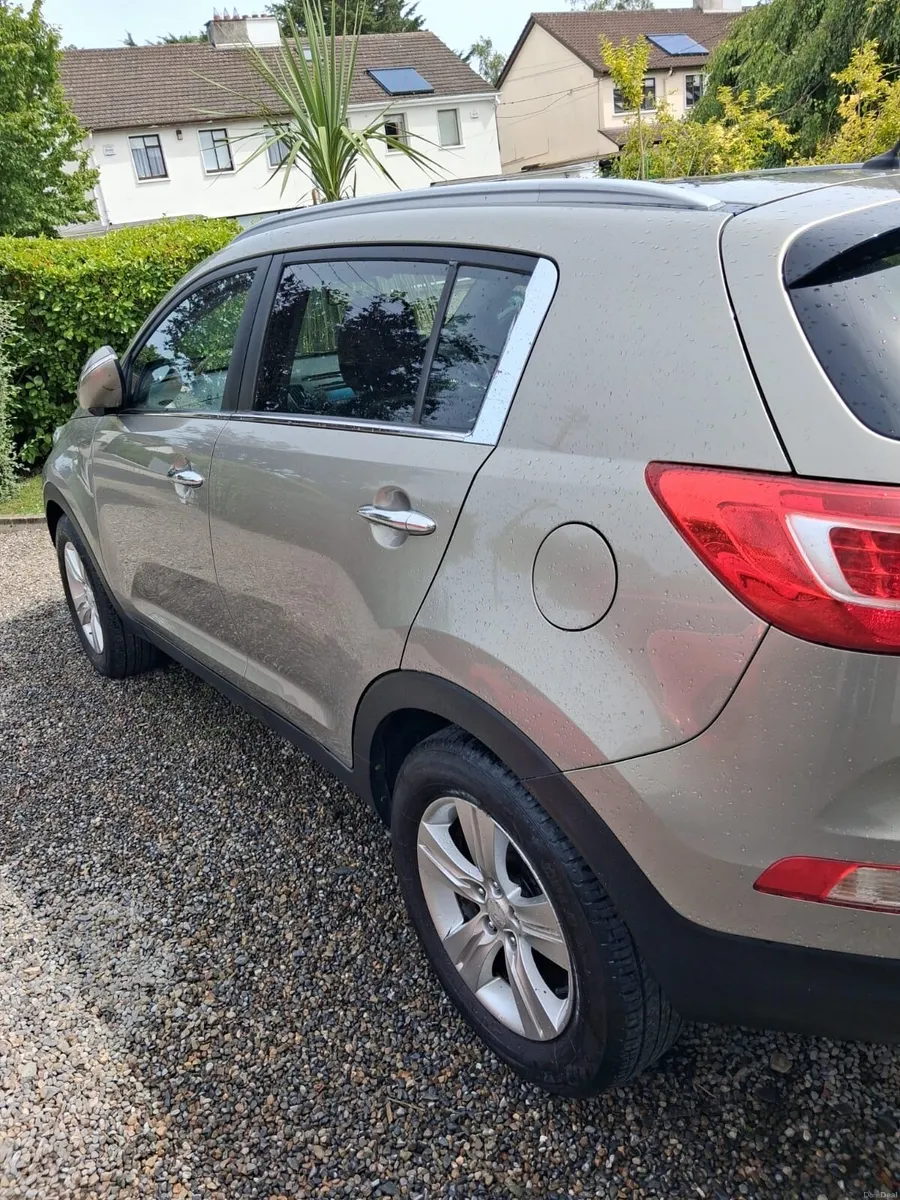 2013 Kia Sportage EXS Sun Roof - Image 4
