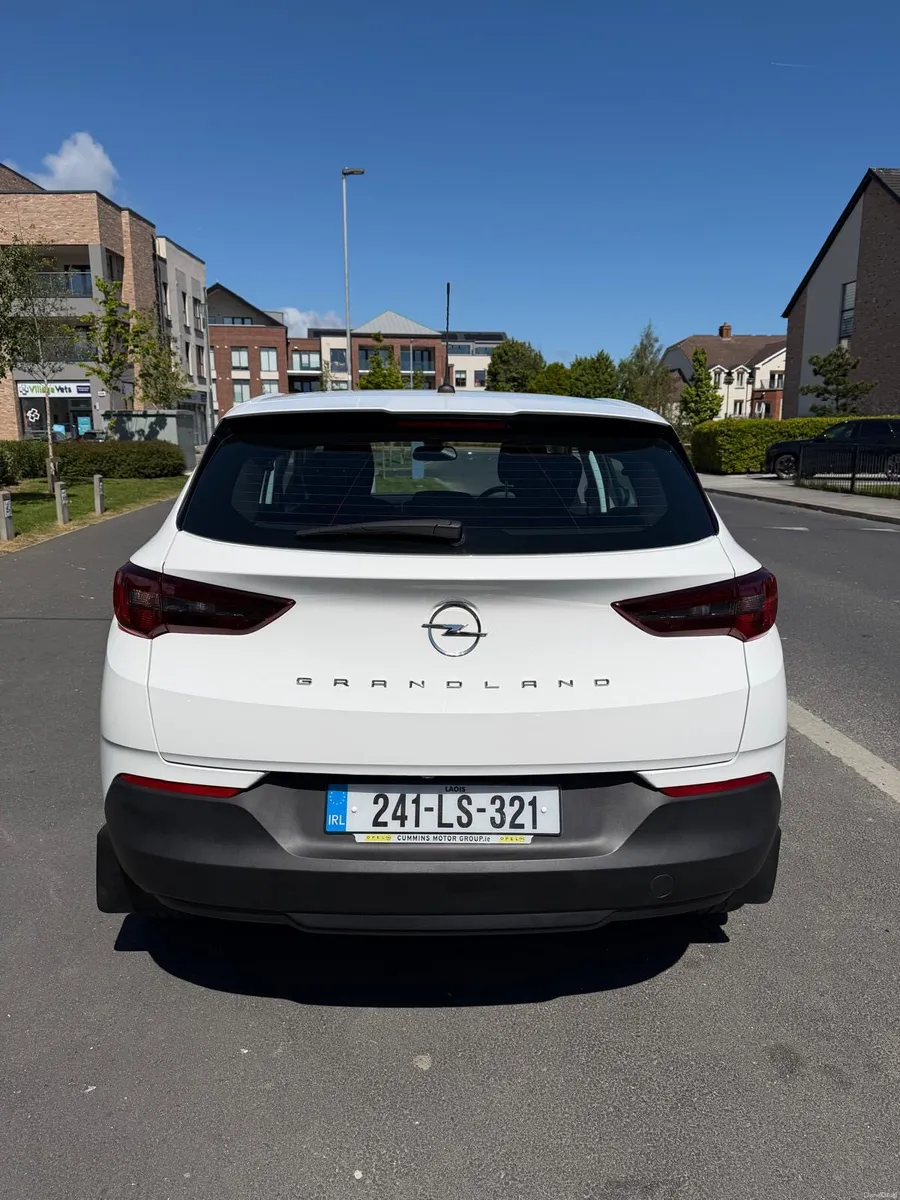 Opel Grandland X 2024- 1.2L Petrol - Image 4