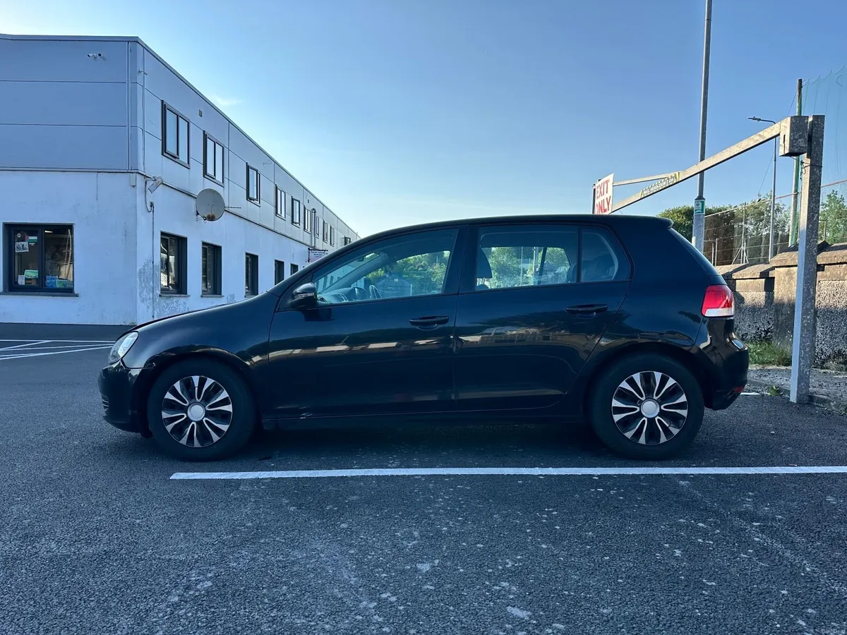 Volkswagen Golf 2011 - Image 3