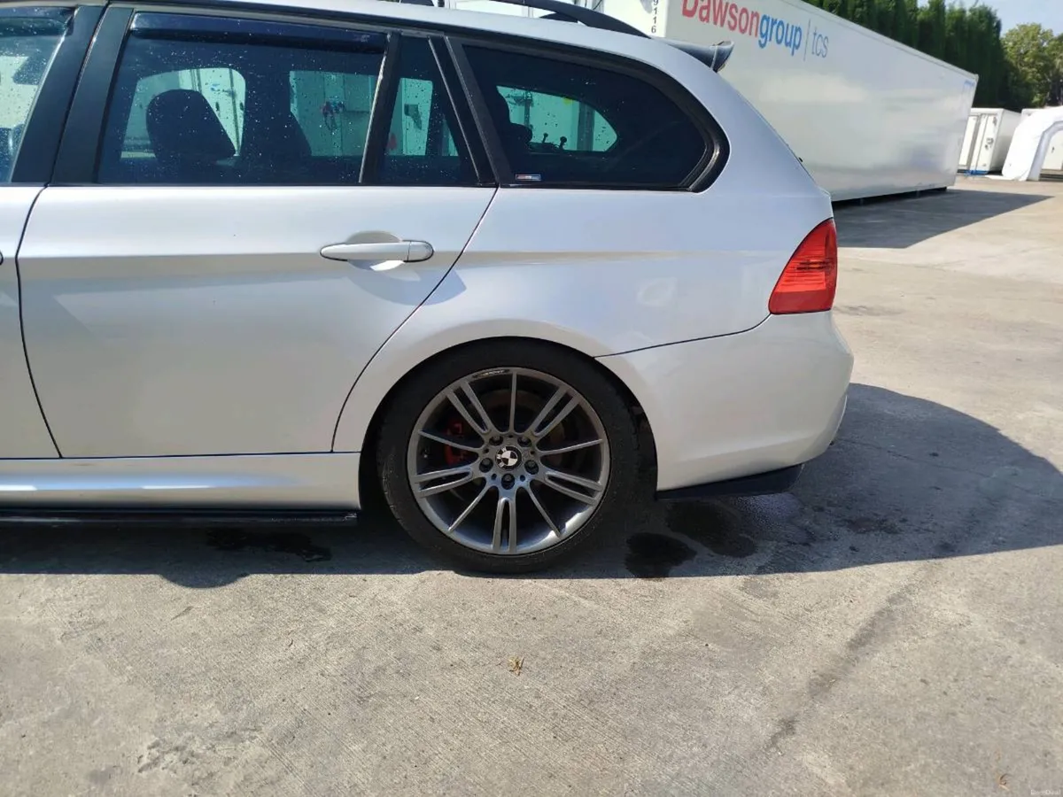 Bmw e91 320i - Image 4