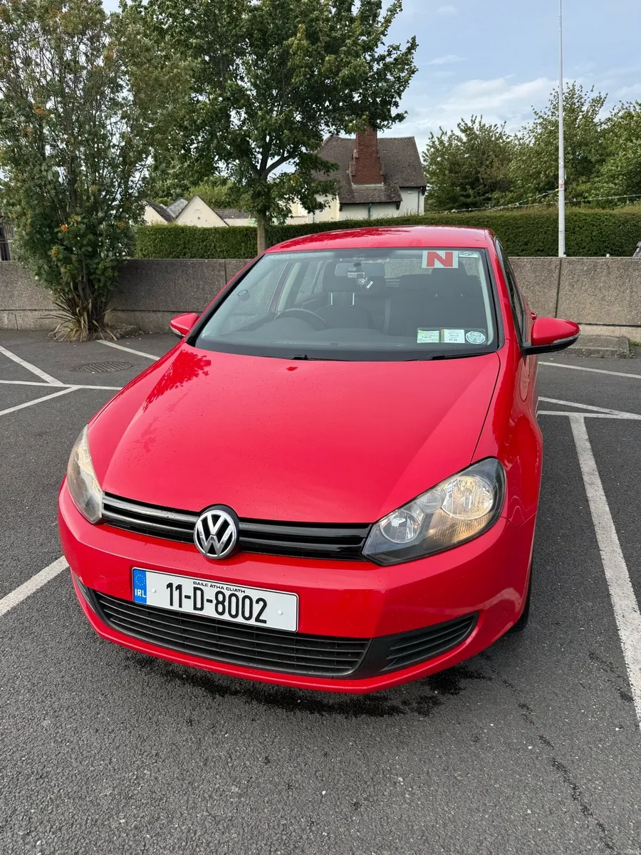 volkswagen golf - Image 1