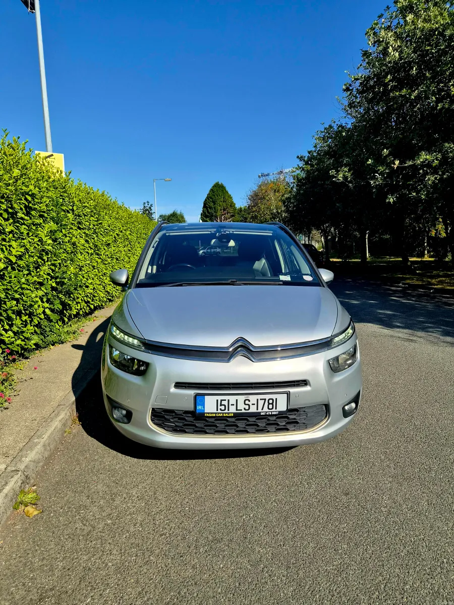 Citroen C4 Airdream ** High Spec** Pan roof - Image 6