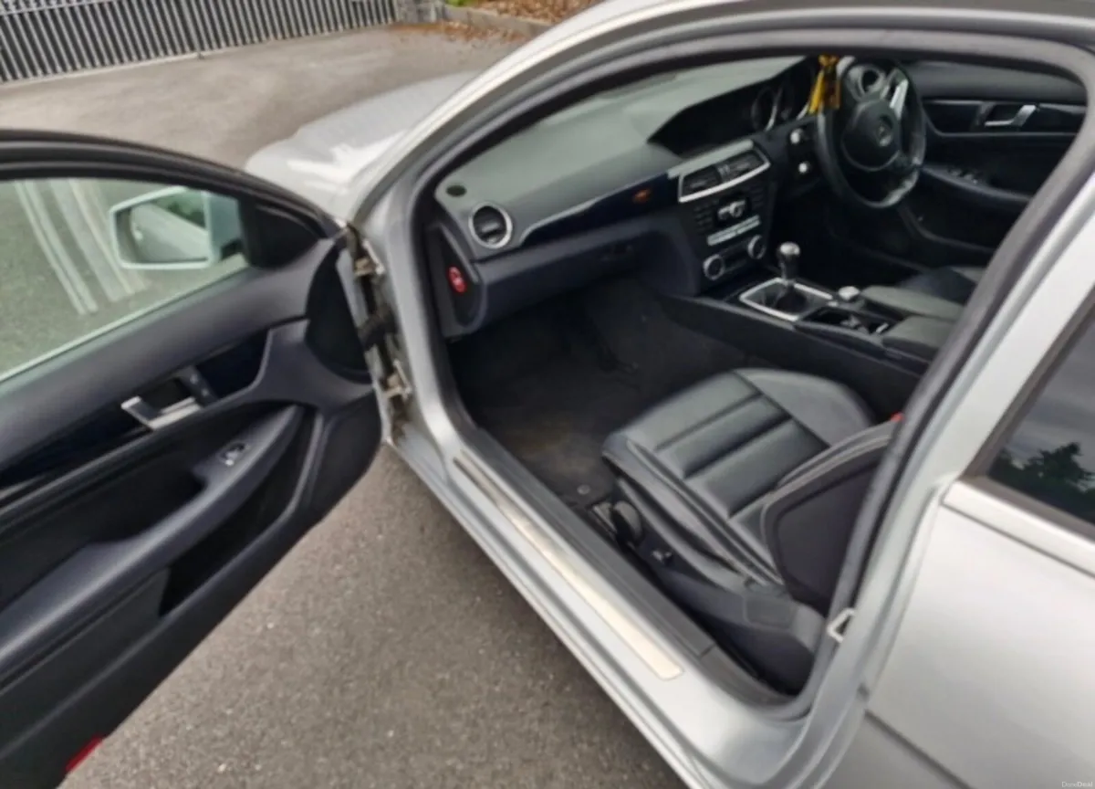 2014 Mercedes-Benz C220 CDI Executive - Image 5