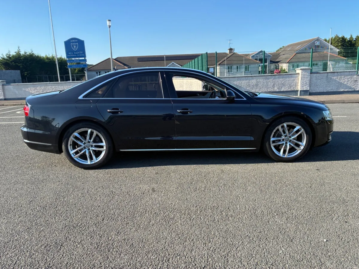 Audi A8 3.0 TDI SPORT EXE QUATTRO 258 - Image 4