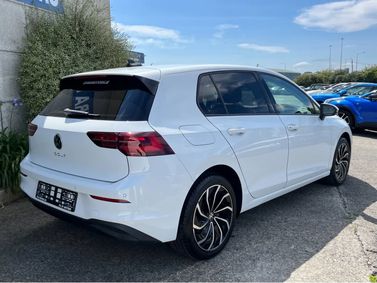 Volkswagen Golf ACTIVE ADVANCE AUTOMATIC 2.0 DIESE - Image 4