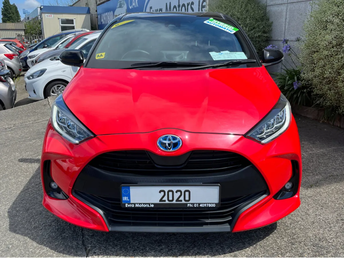 Toyota Yaris Z HYBRID AUTOMATIC 1.5 PETROL //HIGH - Image 2