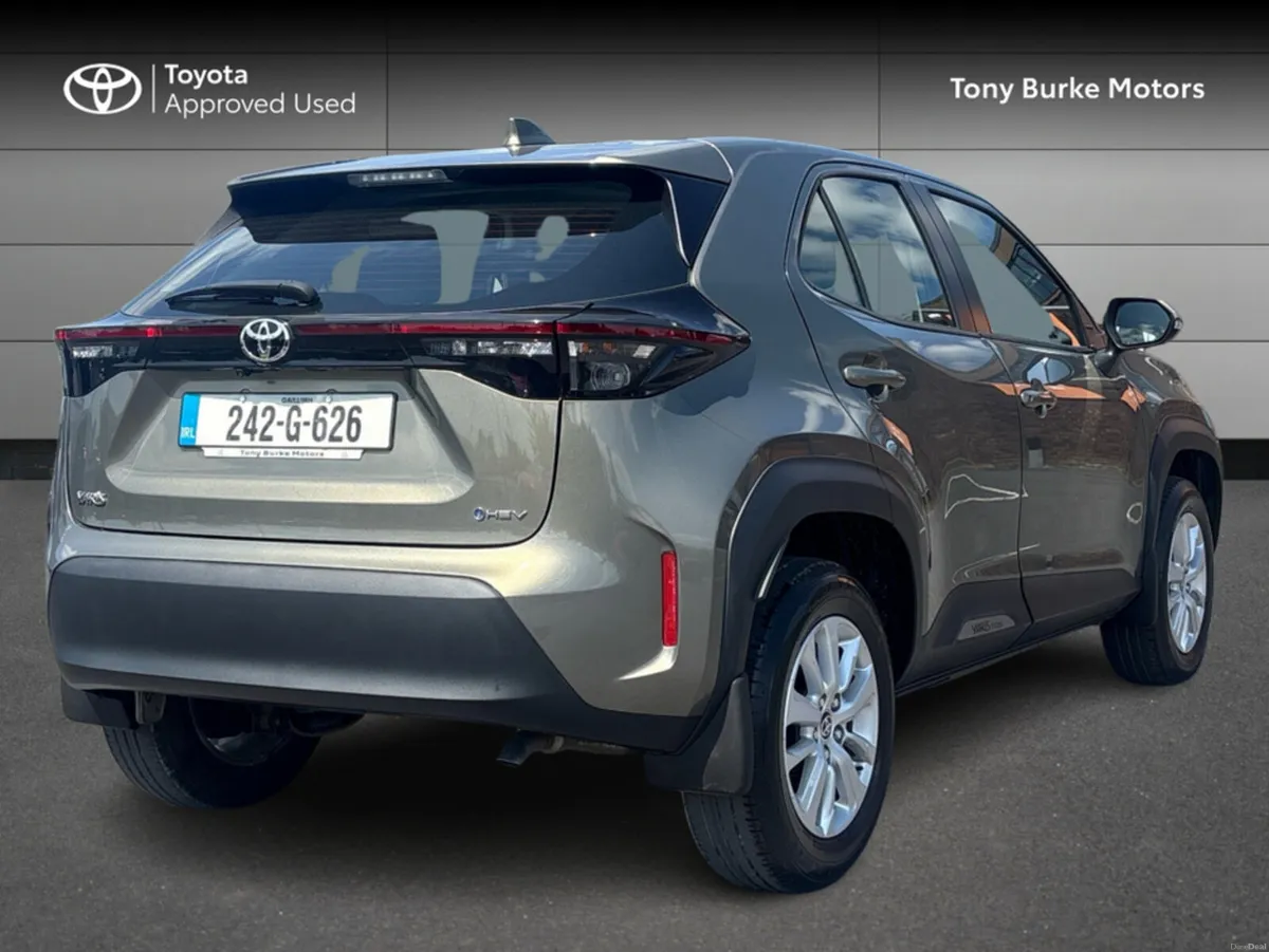 Toyota Yaris Cross - Luna - 1.5 Hybrid - Automatic - Image 2