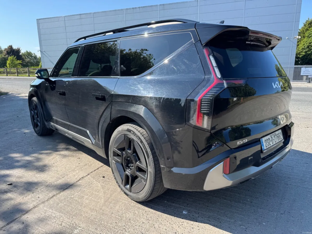 Kia EV9 GT LINE 7S AWD 5DR AUTO - Image 4