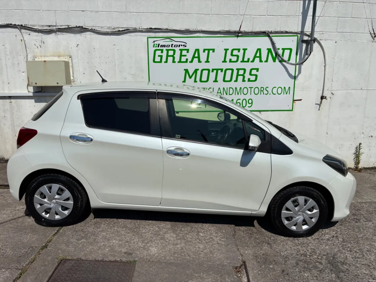 Toyota Vitz DBA-KSP130 5DR AUTO - Image 4