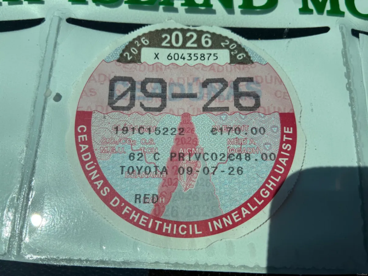 Toyota Prius DAA-ZVW51 - Image 2