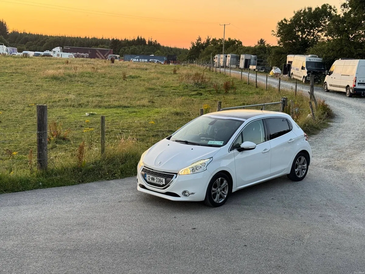 Peugeot 208 High Spec - Image 4