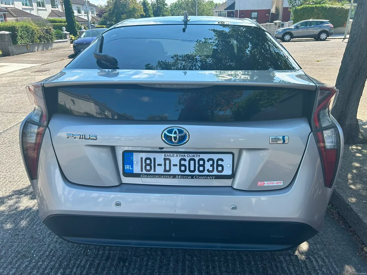 Toyota Prius Automatic HYBRID 2018 1.8L Petro - Image 3