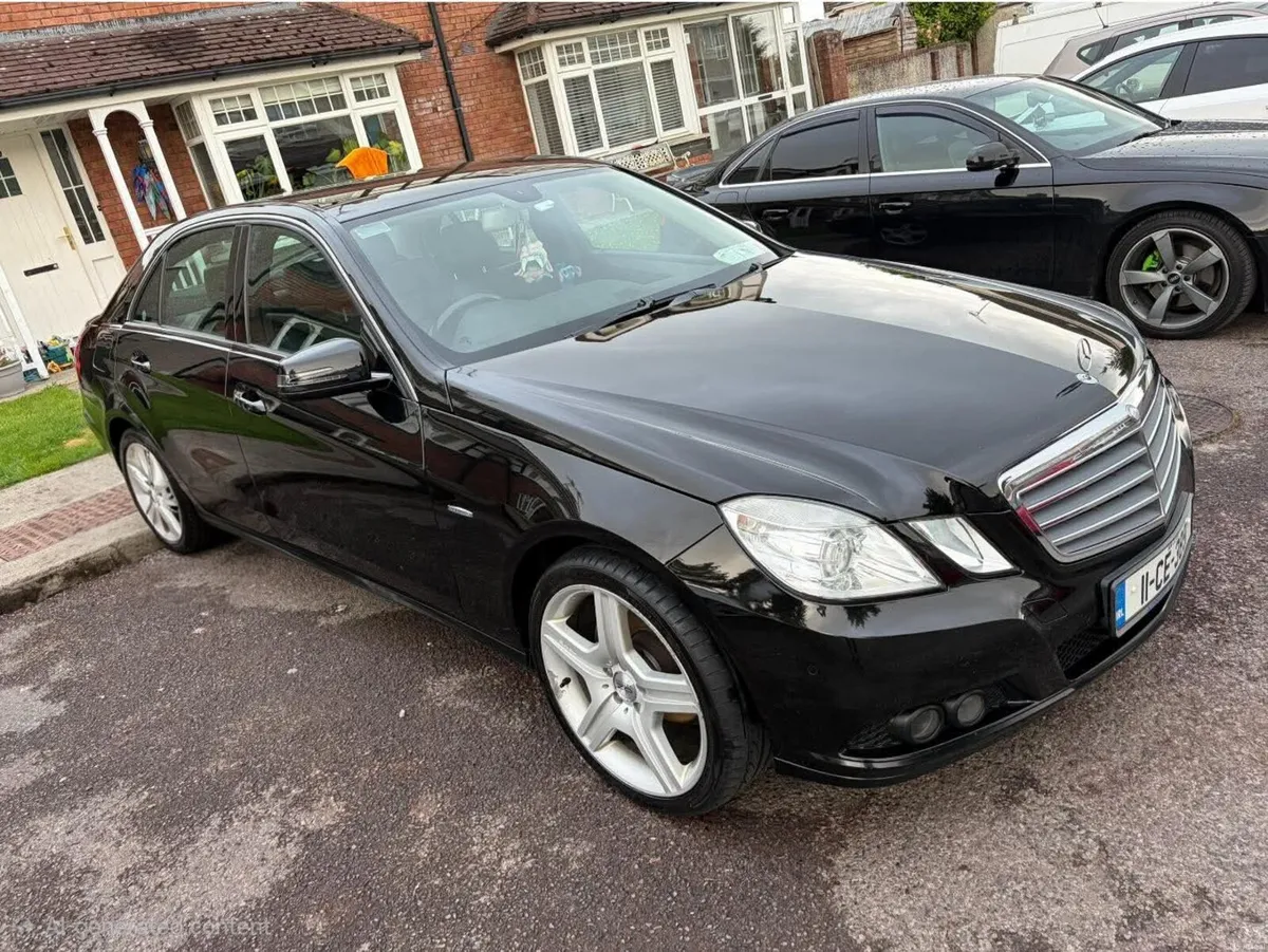 Mercedes-Benz E-Class 2011 - Image 3