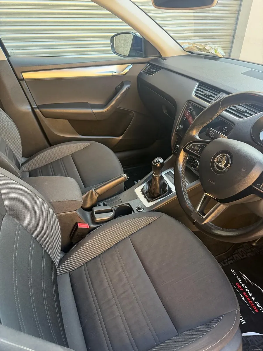 ŠKODA OCTAVIA 2.0 TDI SE TECHNOLOGY 150 PS 5DR H/B - Image 4
