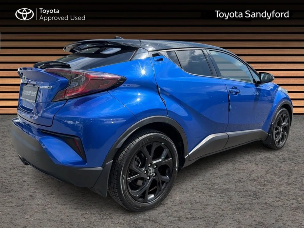 Toyota C-HR HYBRID LUNA SPORT // ALLOY WHEELS // A - Image 2
