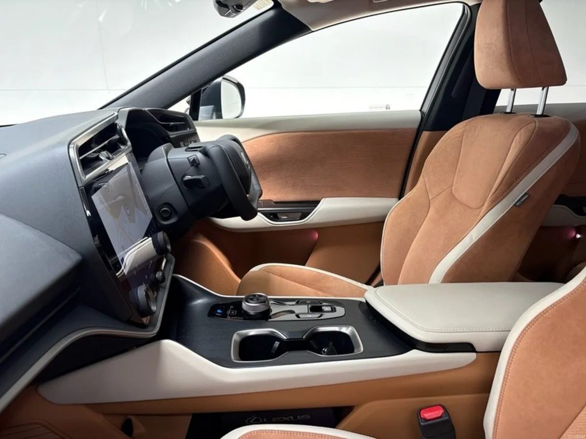 Lexus RZ RZ500e One Motion - Ex Management Vehicle - Image 6