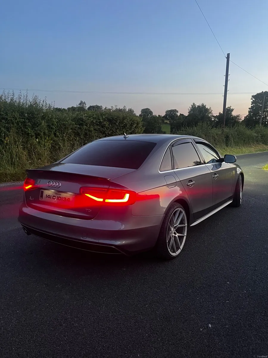 Audi A4 S-line Automatic - Image 4
