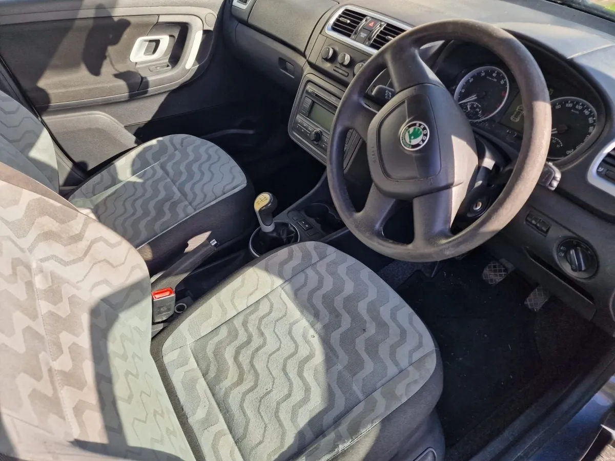 Skoda Fabia 2010 - Image 3