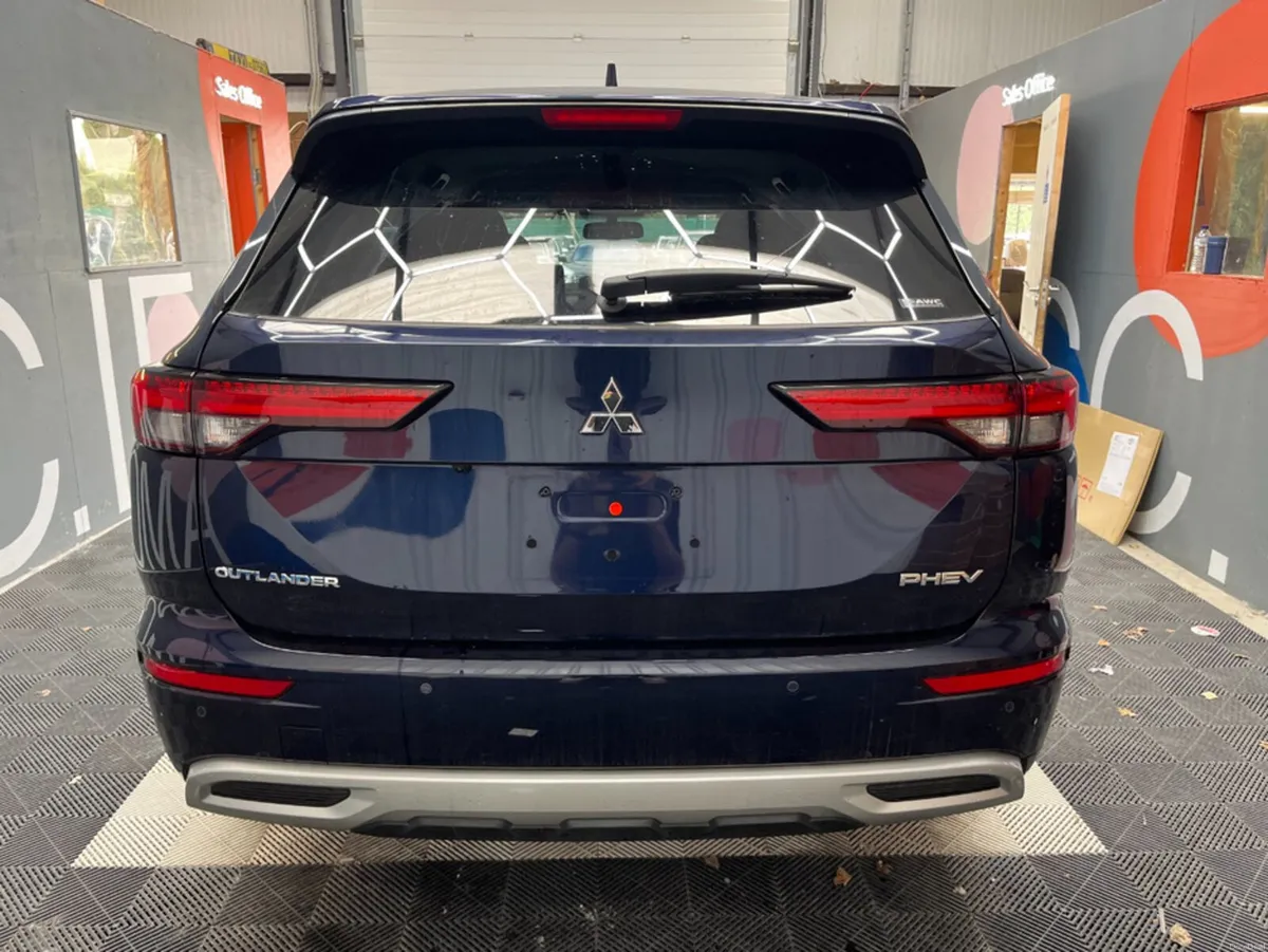 Mitsubishi Outlander 2022 MITSUBISHI OUTLANDER PHE - Image 3