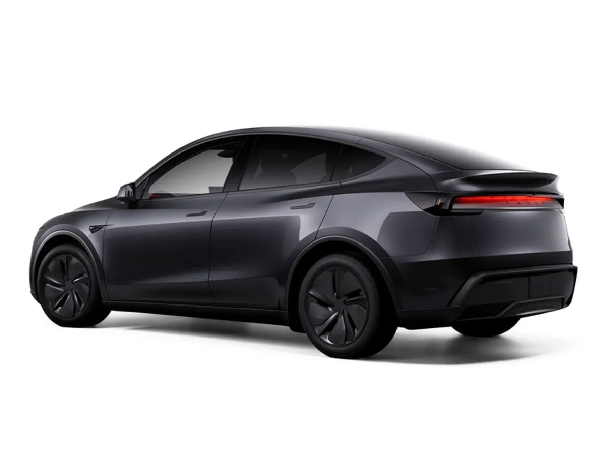 Tesla Model Y Model Y Premium Long Range All-Wheel - Image 3