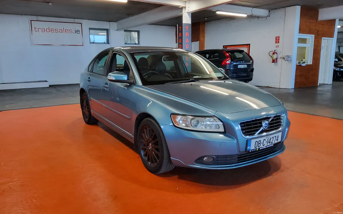 Volvo S40 2008 - Image 1