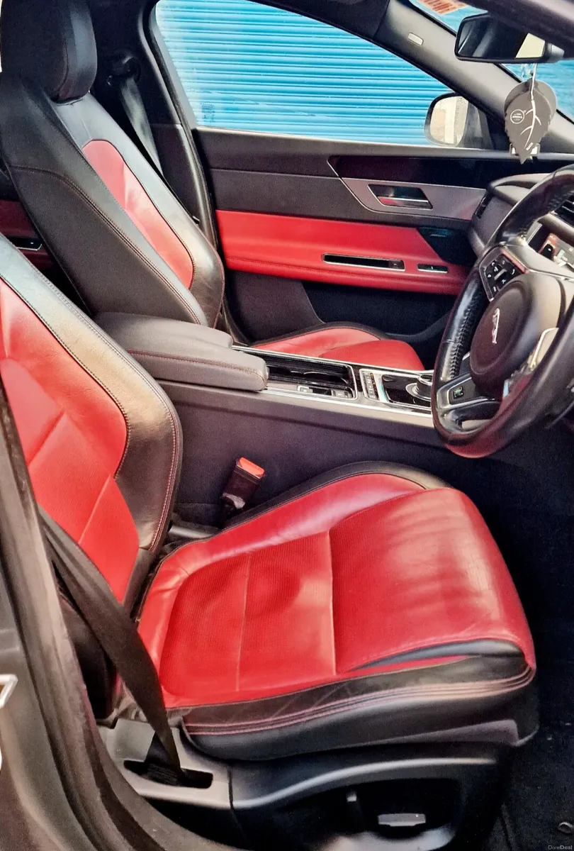 Jaguar XF R-SPORT TOP SPEC NCT TAX - Image 5