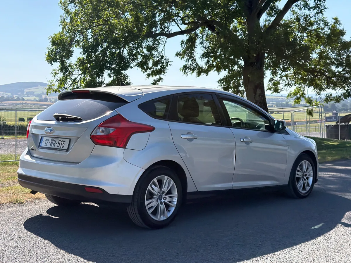Ford Focus 2012 trade sale - Image 4