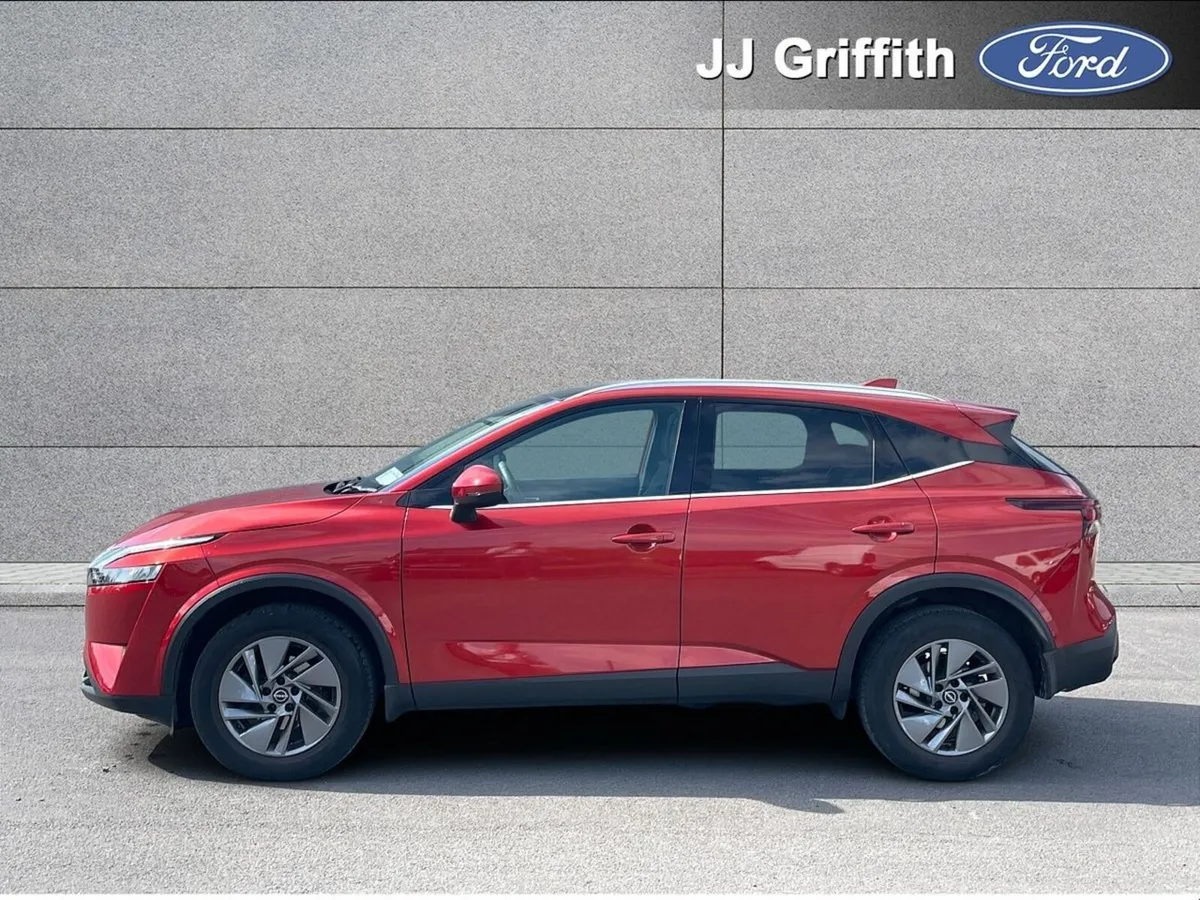 Nissan Qashqai 1.3 PET MILD HYBRID SV - Image 4