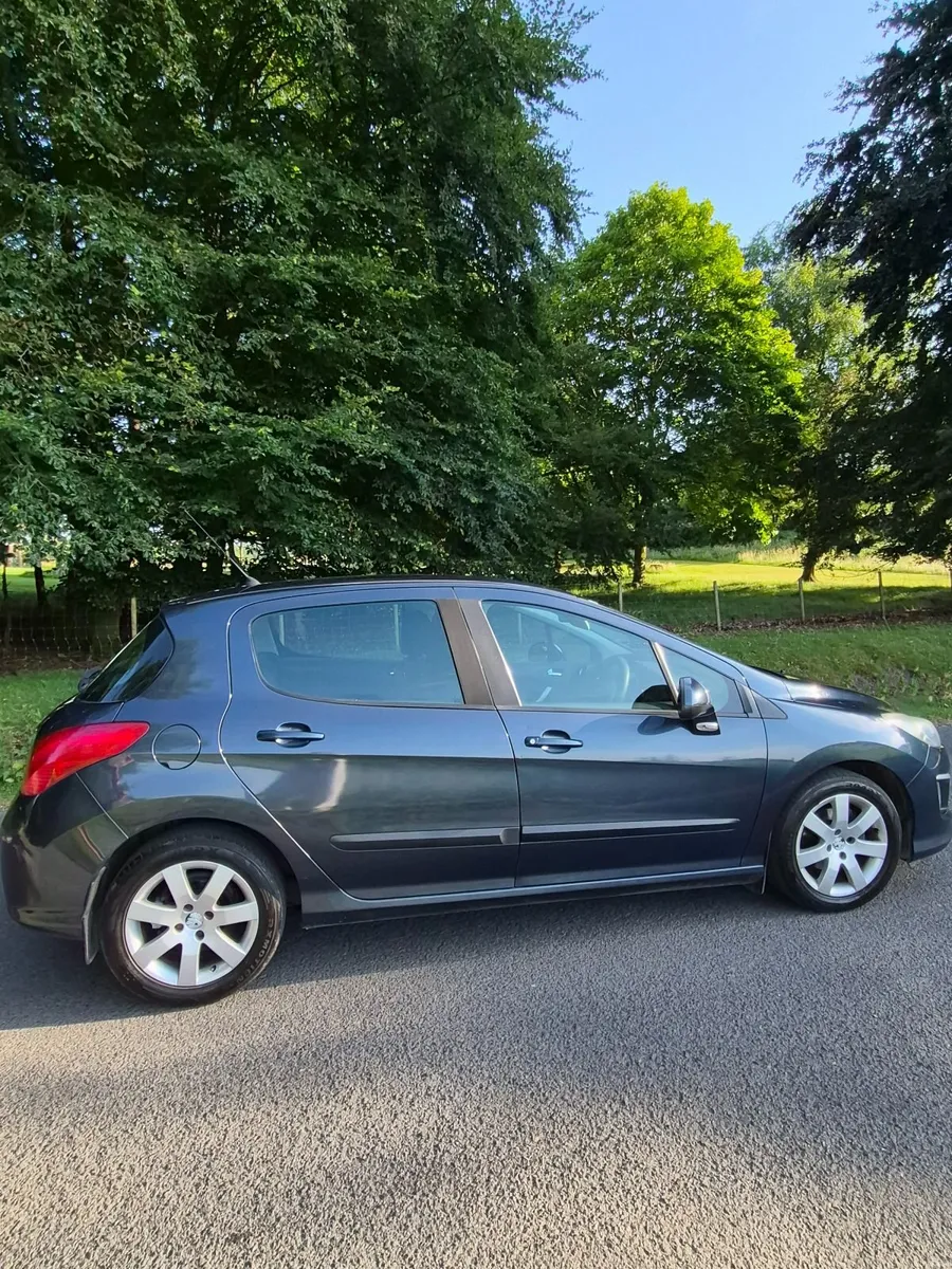 Peugeot 308 2013 - Image 4
