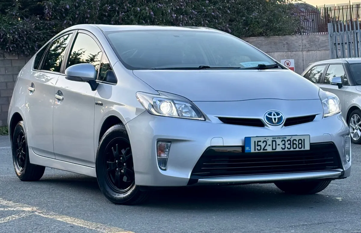 2015 Toyota Prius *FRESH NCT July 27*4 New Tyres* - Image 1