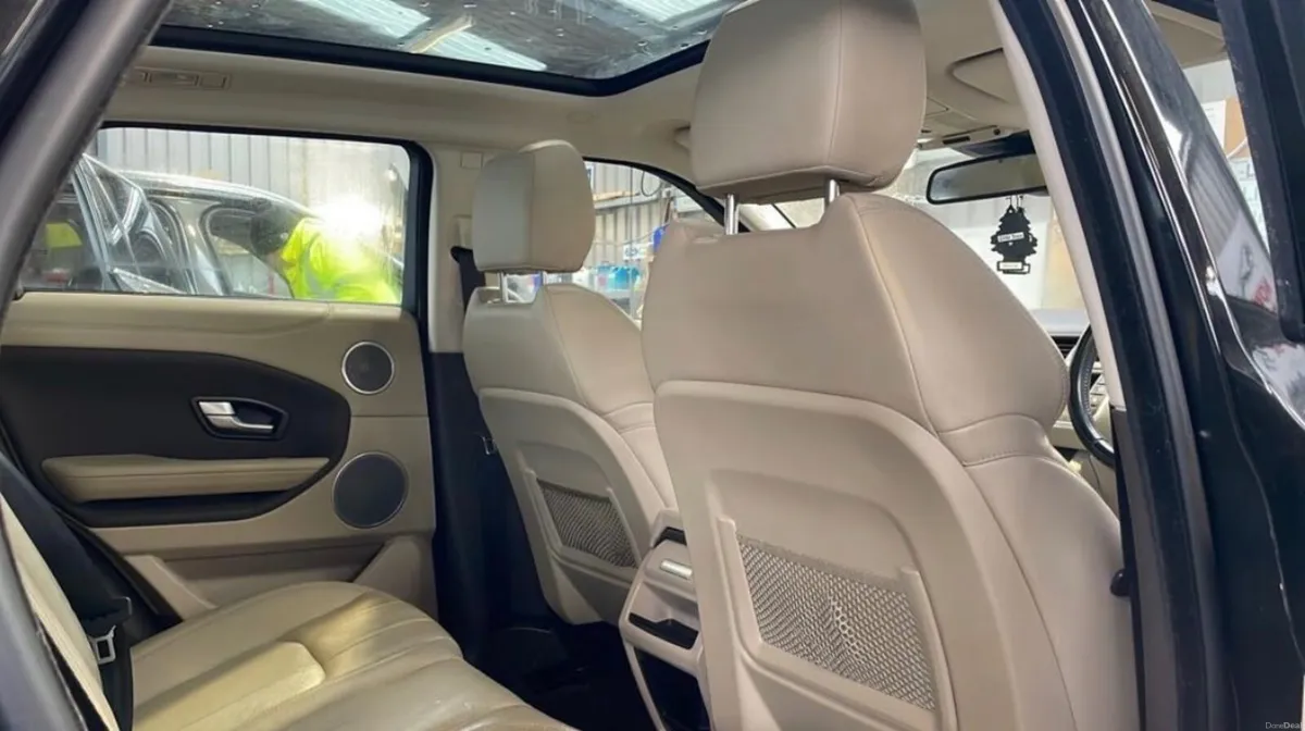 Land Rover Range Rover Evoque 2017 - Image 3