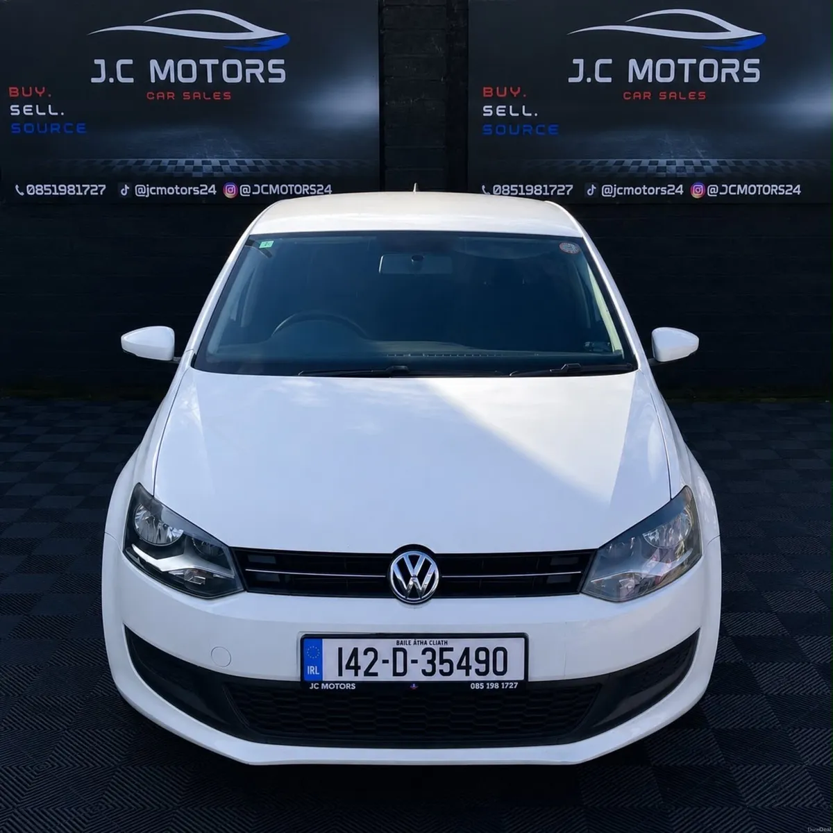 142 VW Polo Only 41km Automatic - Image 2