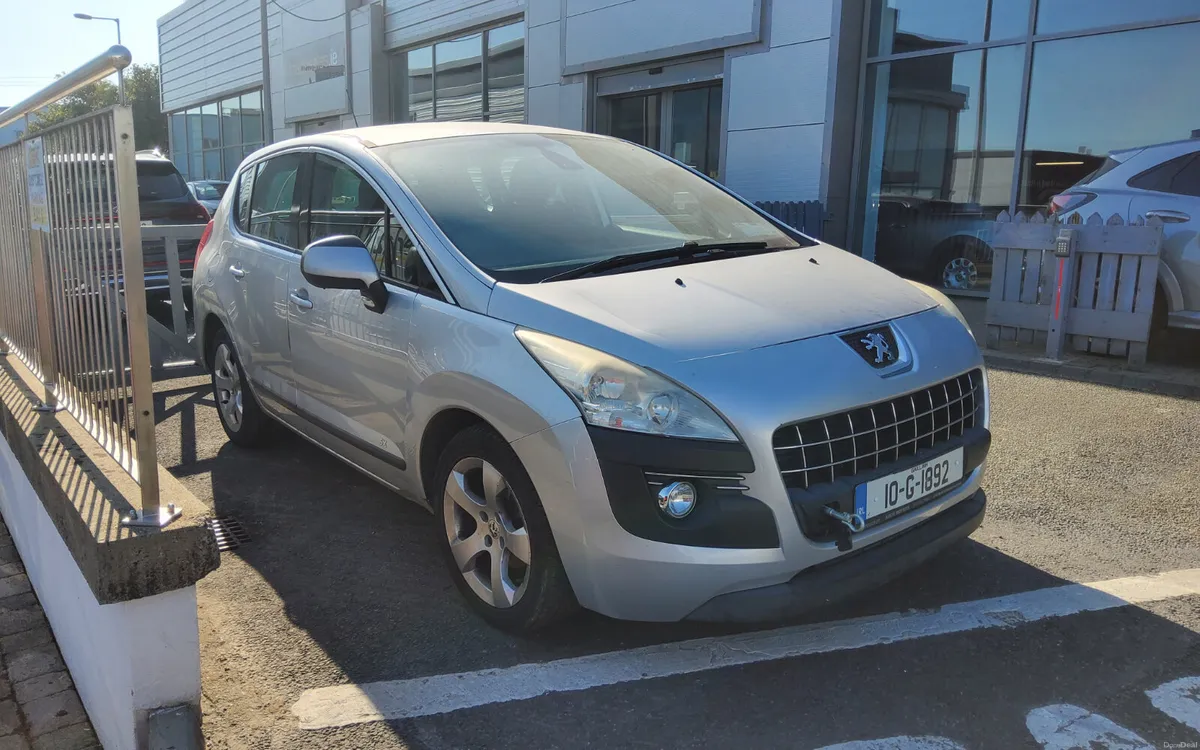 Peugeot 3008 2010 - Image 1