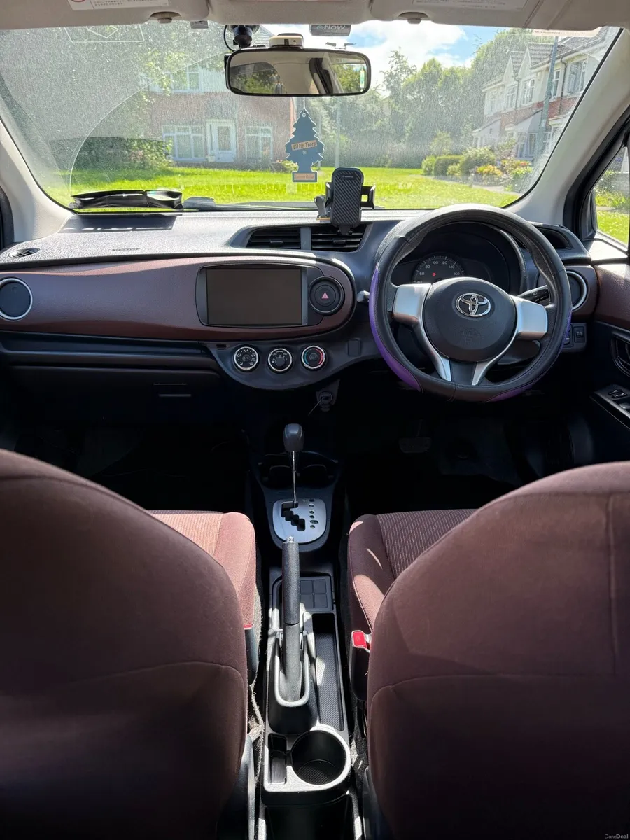 Toyota Vitz Petrol Automatic Jewela - Image 4