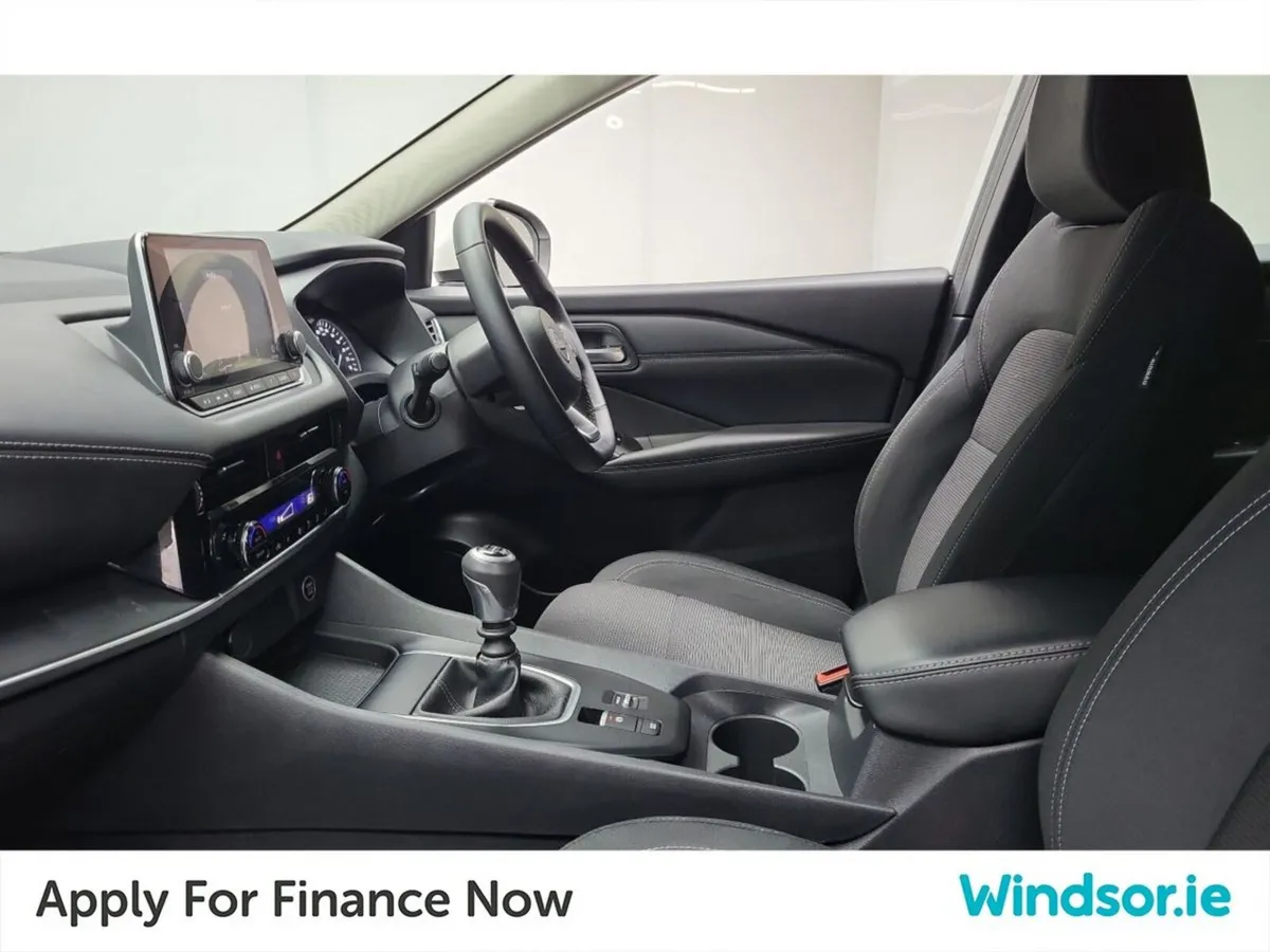 Nissan Qashqai 1.3 PET MILD HYBRID SV *4K Scrappag - Image 4