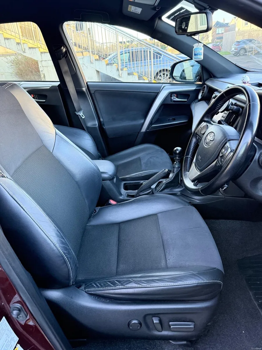 Toyota RAV4 2016 - Image 3