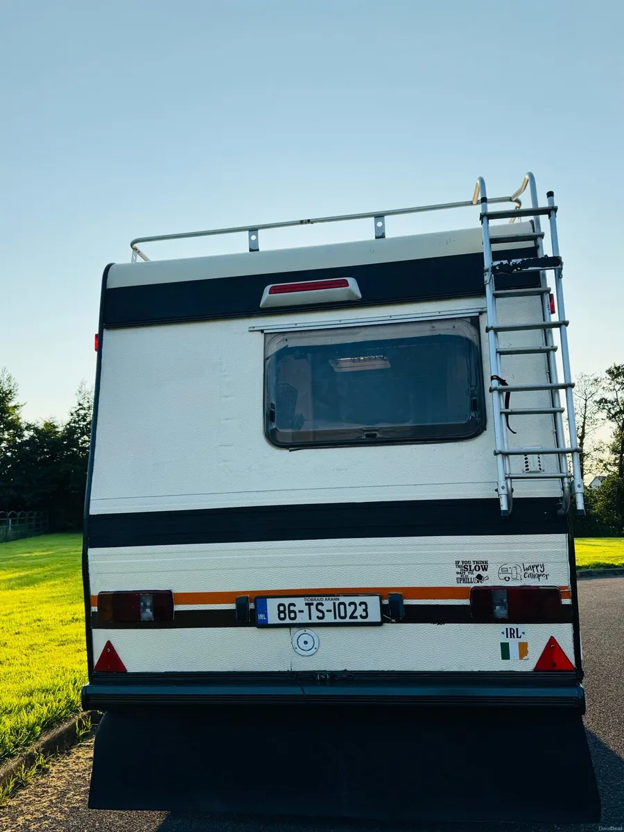 Stunning classic campervan - Image 3