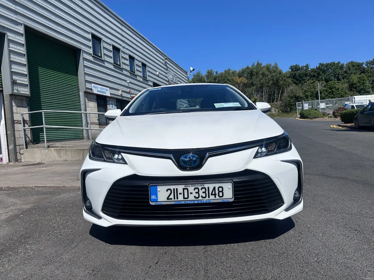 Toyota Corolla 1.8 Hybrid Luna, 2021 - Image 3