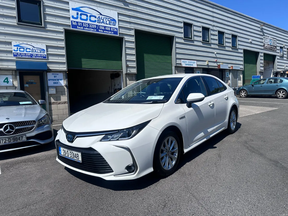 Toyota Corolla 1.8 Hybrid Luna, 2021 - Image 2