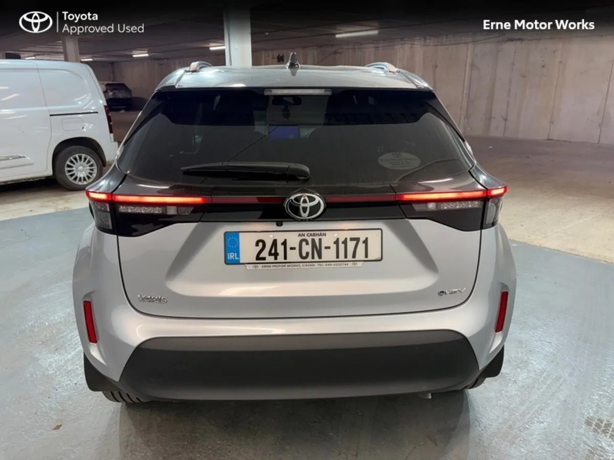 Toyota Yaris Cross YARIS CROSS LUNA SPORT BI - Image 4