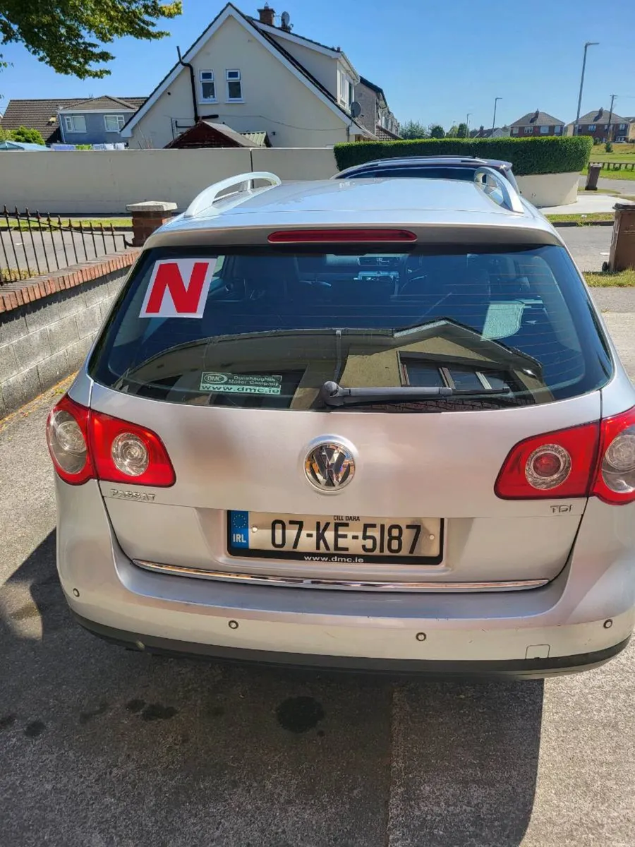 Volkswagen Passat Estate - Image 3