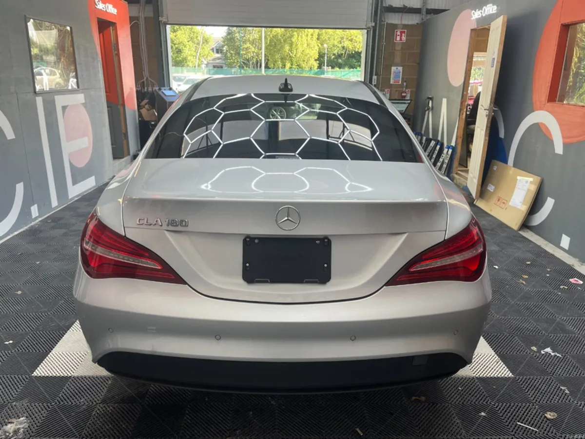 Mercedes-Benz CLA 2017 MERCEDES-BENZ CLA180 1.6 AU - Image 3