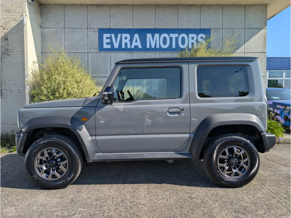 Suzuki Jimny SIERRA 4WD JC 4 SEAT AUTOMATIC 1.5 PE - Image 4