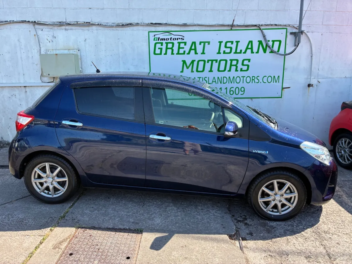 Toyota Vitz 1.5i Petrol Hybrid Automatic - Image 4