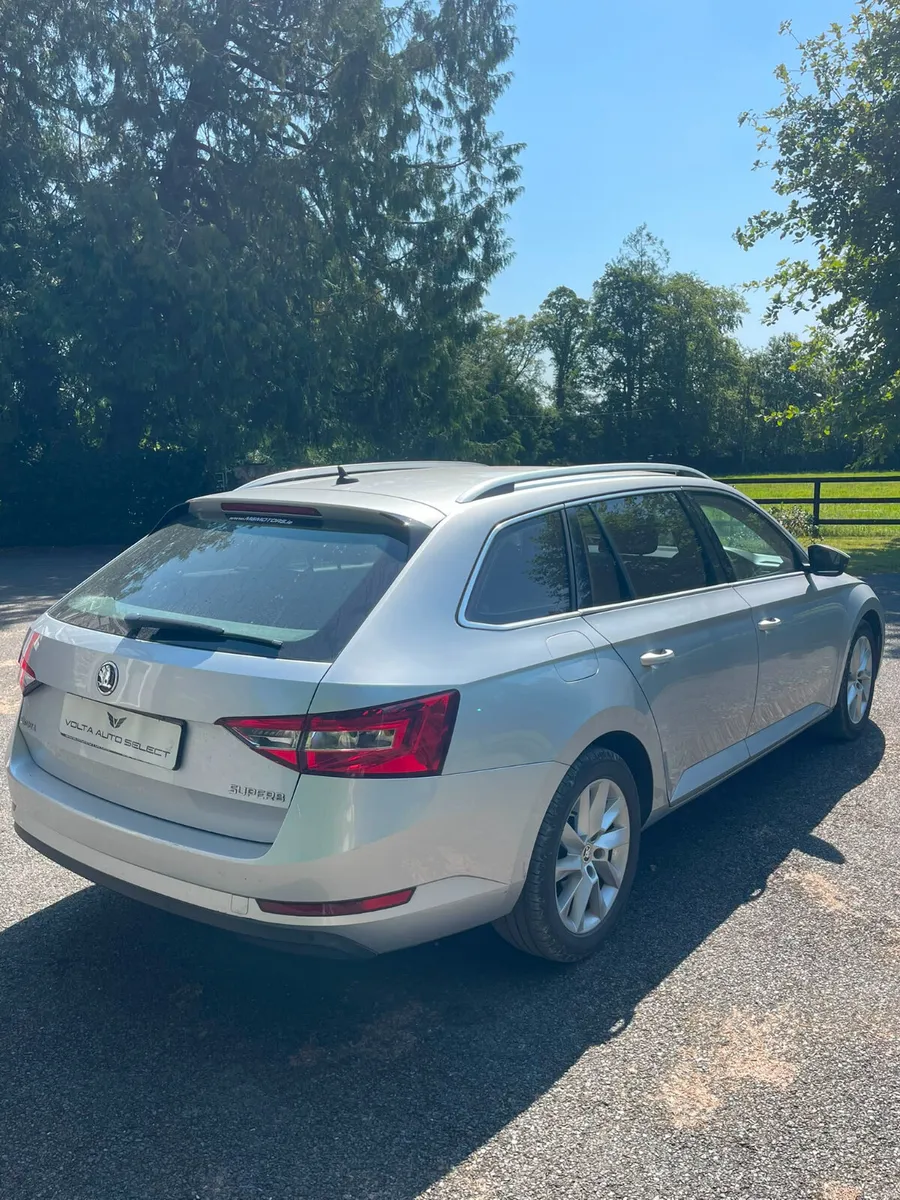 Skoda Superb 1.6 TDI 2017 ESTATE - Image 5