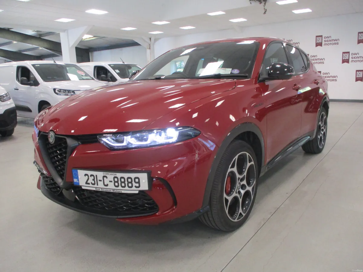 Alfa Romeo Tonale 1.3 PHEV VELOCE 280 BHP AWD 2023 - Image 4