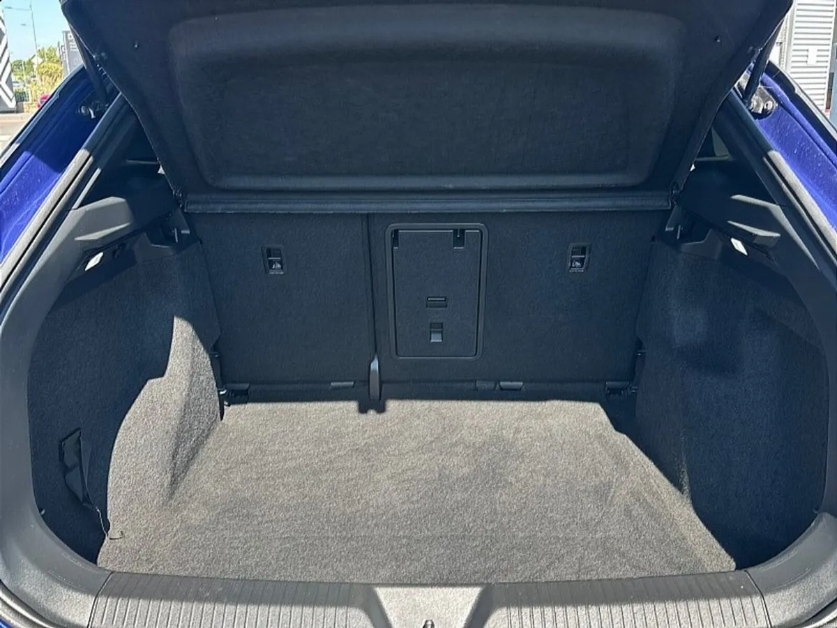 Volkswagen ID.4 LIFE DX 77kWh 174HP - Image 5